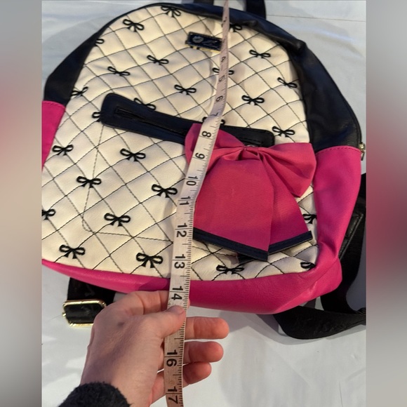 Betsy Johnson Black Pink Quilted Backpack 12”x14” Pink Bow Gold Buckle Strap BAG main image 11